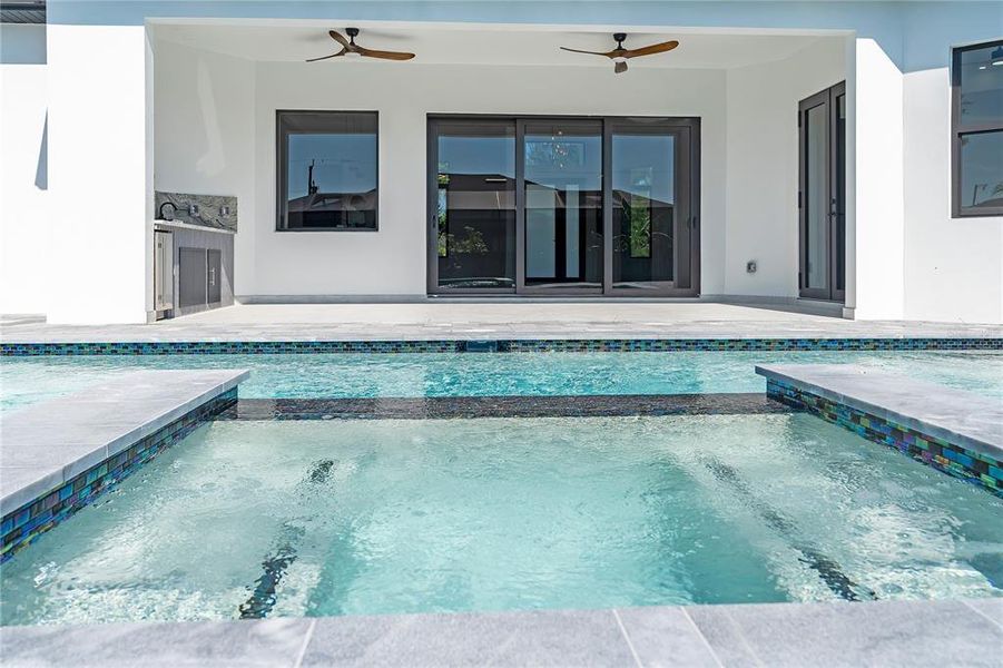 Exterior details and patio area of a home in , Cape Coral (Image 33).