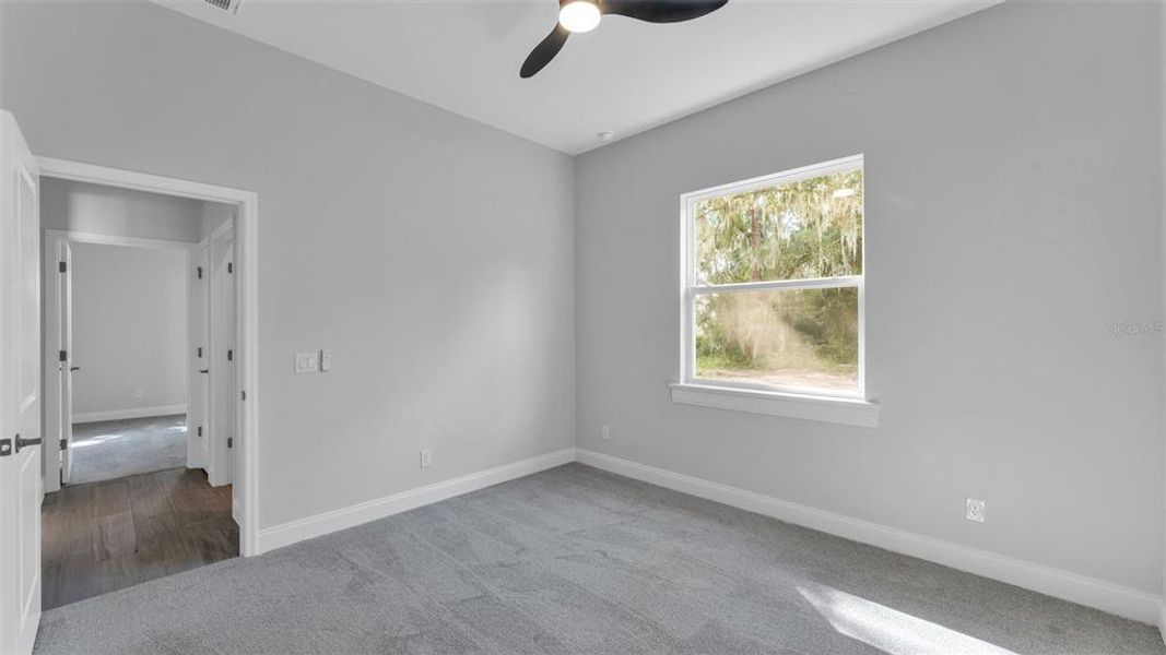 Spacious, unfurnished interior of a new home in , Lakeland (Image 43).