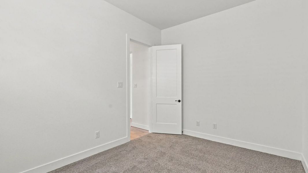 Spacious, unfurnished interior of a new home in Elyson 50's, Katy (Image 17).
