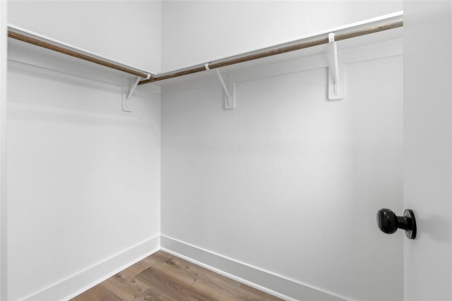 Spacious, unfurnished interior of a new home in , Houston (Image 31).