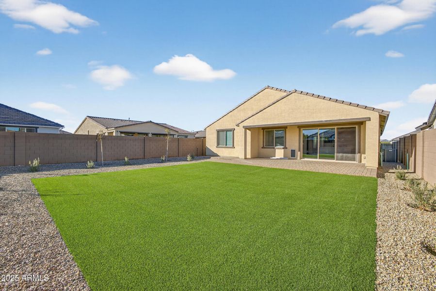 44_6x7a8320 44_6x7a8320