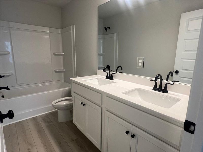 Furnished interior view inside a new home in Crofton Place Enclave, Snellville (Image 9).