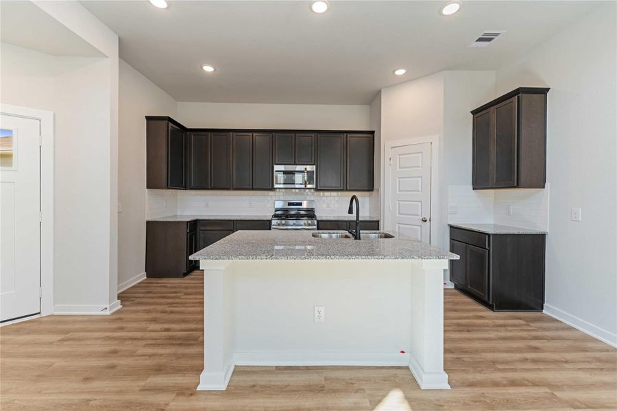 Furnished interior view inside a new home in Meadow Park, Conroe (Image 3). Furnished interior view inside a new home in Meadow Park, Conroe (Image 3).