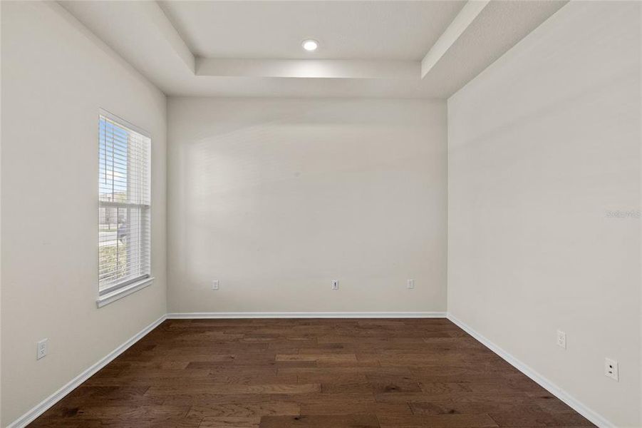 Spacious, unfurnished interior of a new home in , Winter Garden (Image 32). Spacious, unfurnished interior of a new home in , Winter Garden (Image 32).