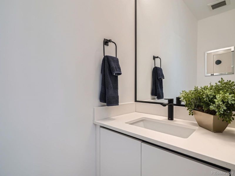 07 2nd Floor Powder Room.jpg 07 2nd Floor Powder Room.jpg