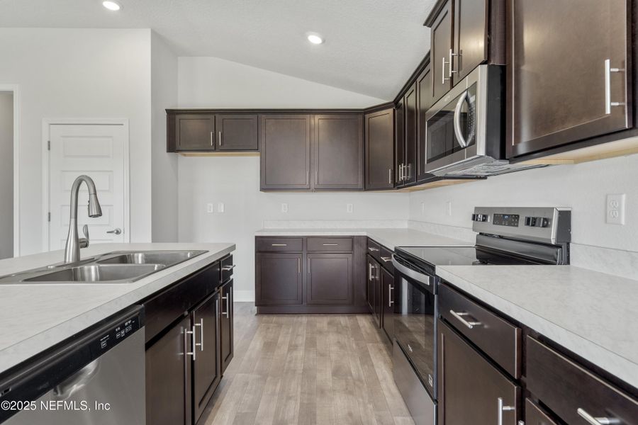 Furnished interior view inside a new home in Summerglen, Jacksonville (Image 7).