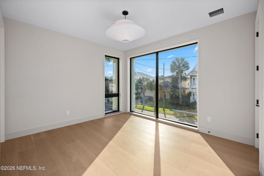 Spacious, unfurnished interior of a new home in , Atlantic Beach (Image 64).