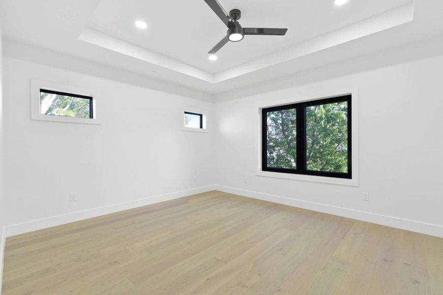 Spacious, unfurnished interior of a new home in , Bellaire (Image 24). Spacious, unfurnished interior of a new home in , Bellaire (Image 24).