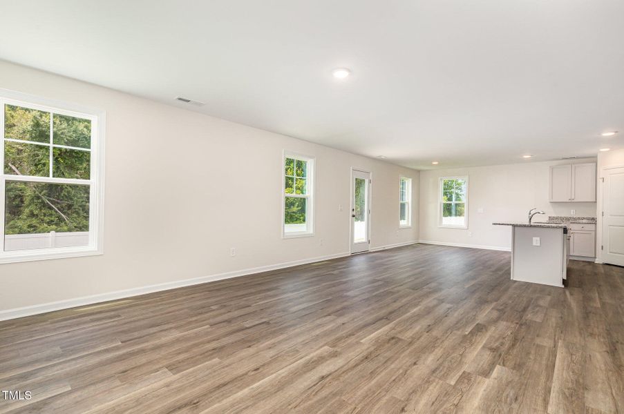 008_img_0122-edit_527