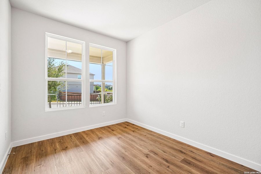 Spacious, unfurnished interior of a new home in Weston Oaks, San Antonio (Image 33).