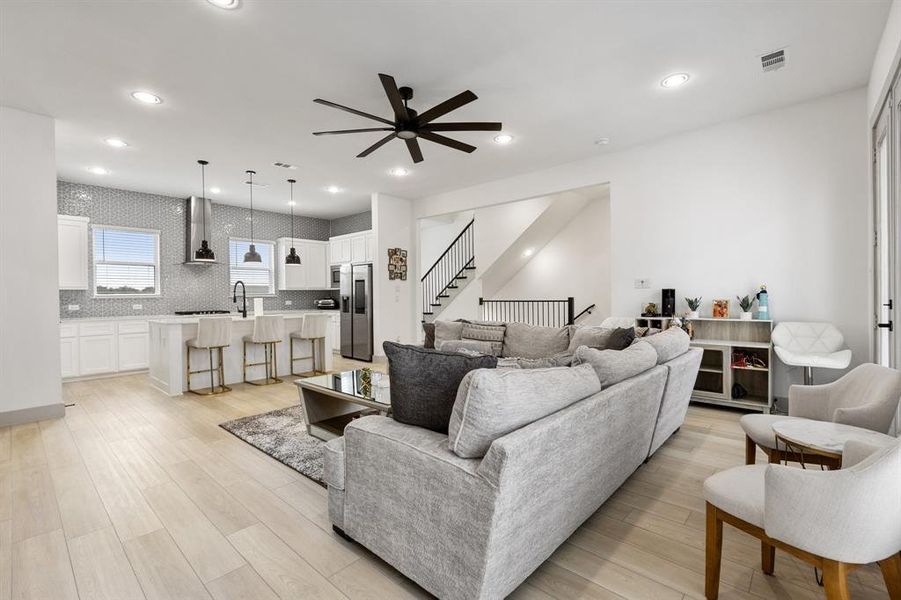 Furnished interior view inside a new home in , Dallas (Image 5). Furnished interior view inside a new home in , Dallas (Image 5).