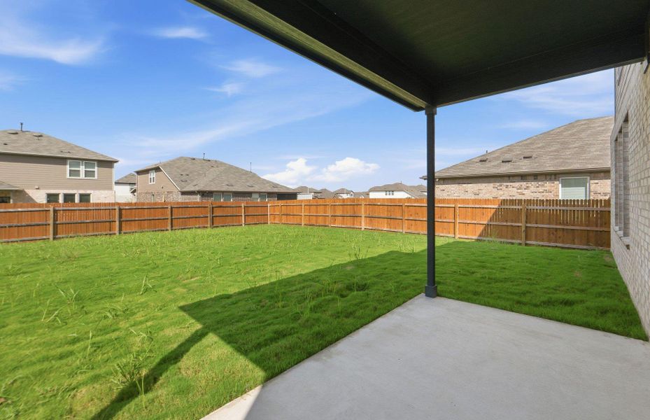Exterior details and patio area of a home in Lagos, Manor (Image 15).