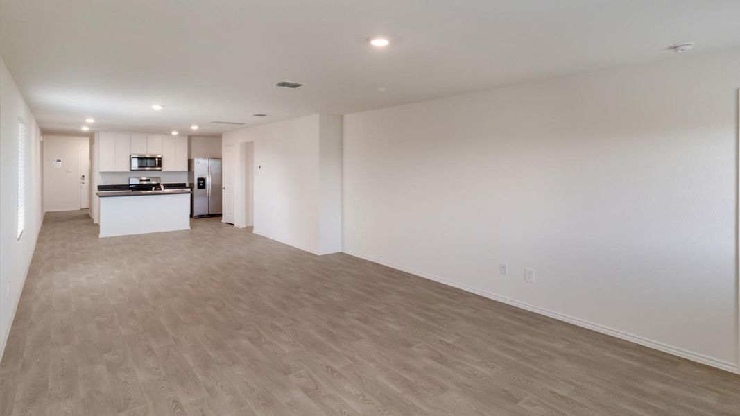 Spacious, unfurnished interior of a new home in Prairie Lakes, Buda (Image 11).