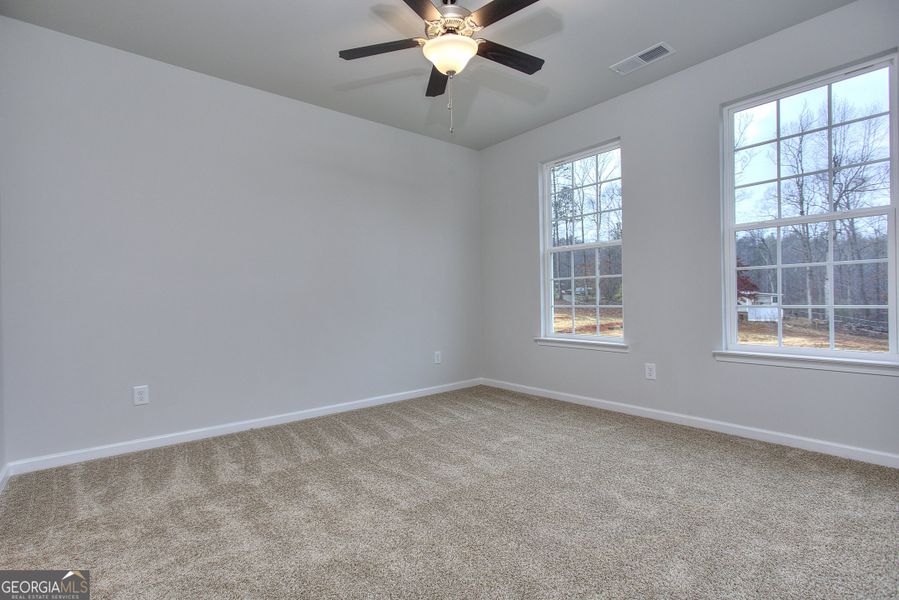 Spacious, unfurnished interior of a new home in Morning Creek Forest, Atlanta (Image 17).