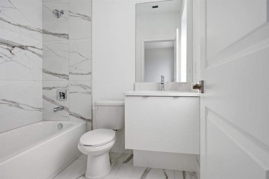 25-spare-bath