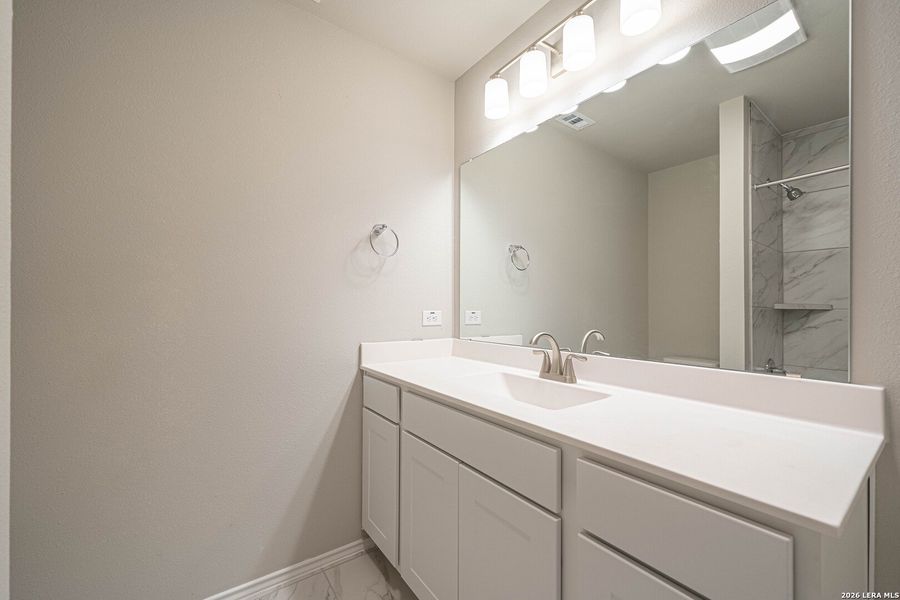 Furnished interior view inside a new home in , Seguin (Image 8).