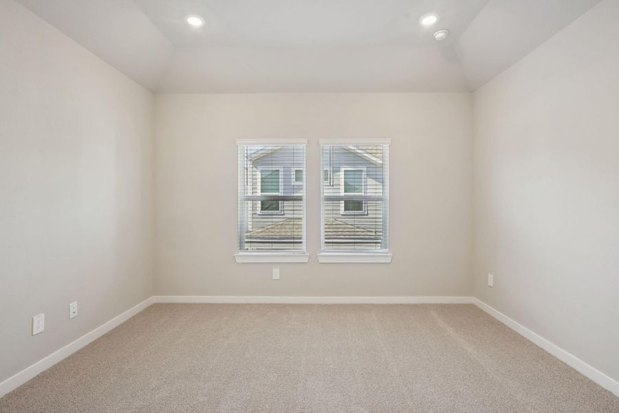 Spacious, unfurnished interior of a new home in Kemah Crossing - City Series, Kemah (Image 25). Spacious, unfurnished interior of a new home in Kemah Crossing - City Series, Kemah (Image 25).