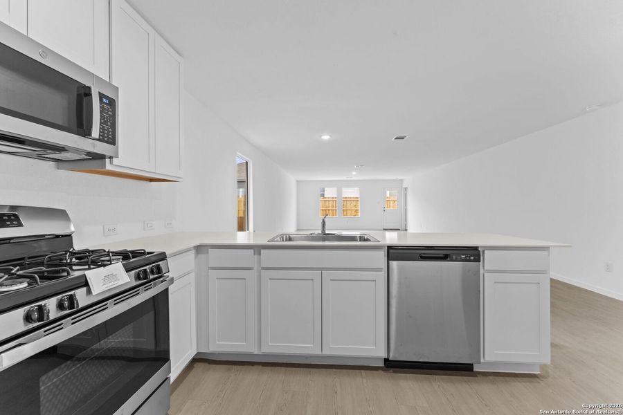 Furnished interior view inside a new home in Voss Farms: Watermill Collection, New Braunfels (Image 8). Furnished interior view inside a new home in Voss Farms: Watermill Collection, New Braunfels (Image 8).