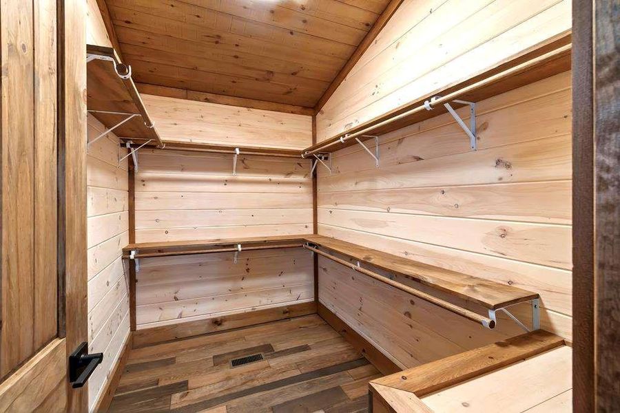 Close-up of interior finishes inside a home in , Blue Ridge (Image 38). Close-up of interior finishes inside a home in , Blue Ridge (Image 38).