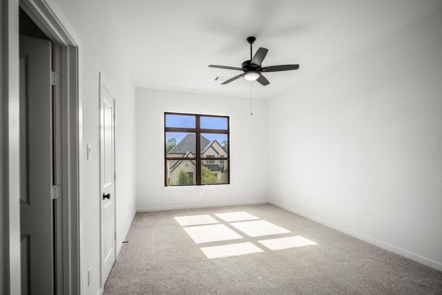 Spacious, unfurnished interior of a new home in Briarley, Montgomery (Image 32).