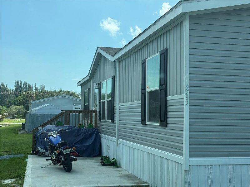Exterior details and patio area of a home in , Clewiston (Image 1). Exterior details and patio area of a home in , Clewiston (Image 1).