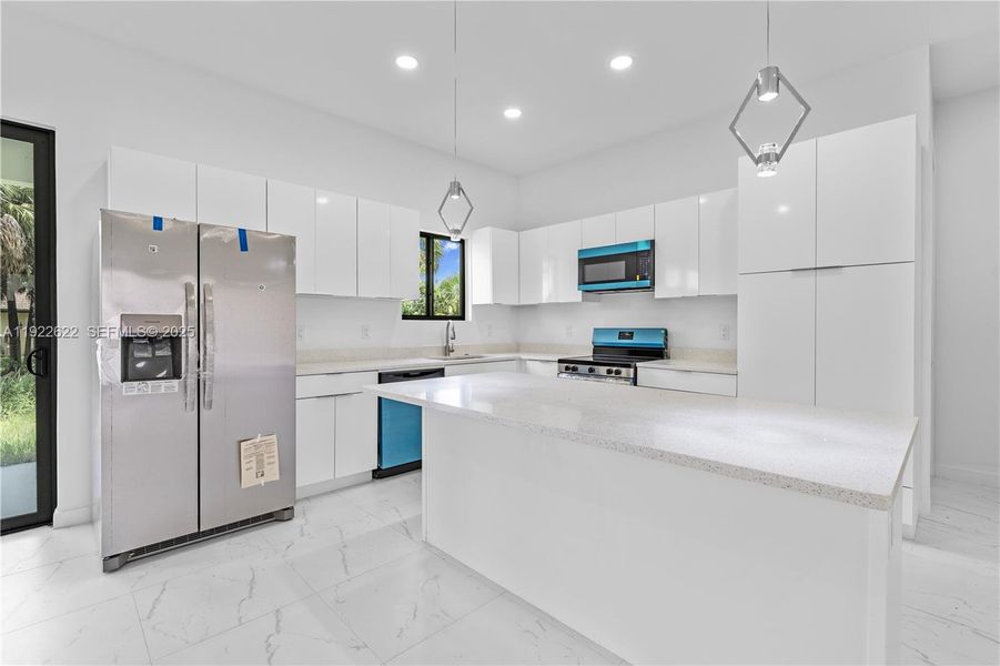 Furnished interior view inside a new home in , Lehigh Acres (Image 6).