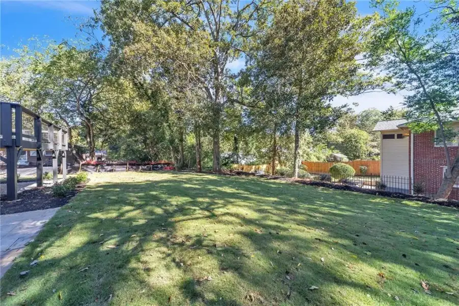 Natural landscape and outdoor views near  in College Park (Image 66).