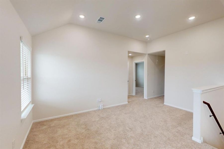 Spacious, unfurnished interior of a new home in Elevon, Lavon (Image 17). Spacious, unfurnished interior of a new home in Elevon, Lavon (Image 17).