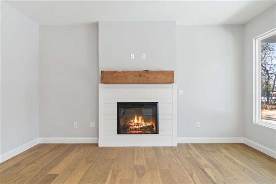 Spacious, unfurnished interior of a new home in , Gainesville (Image 38).