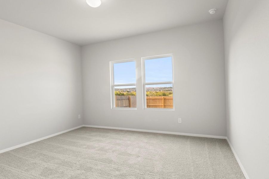 Spacious, unfurnished interior of a new home in Cloverleaf, Austin (Image 18).