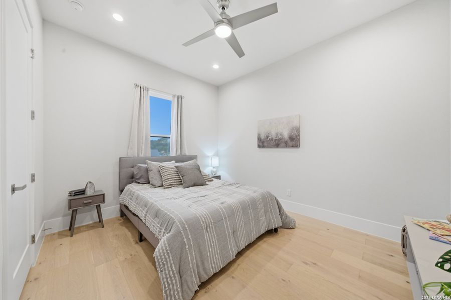 Furnished interior view inside a new home in , Boerne (Image 31).
