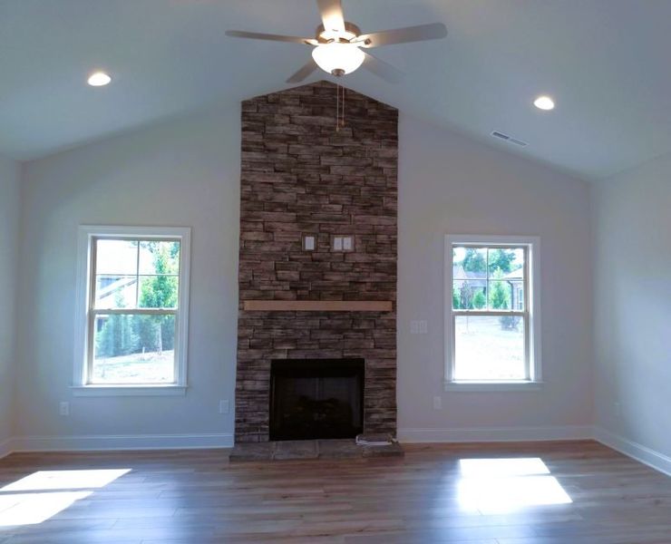 Spacious, unfurnished interior of a new home in Weybridge, Burlington (Image 13). Spacious, unfurnished interior of a new home in Weybridge, Burlington (Image 13).