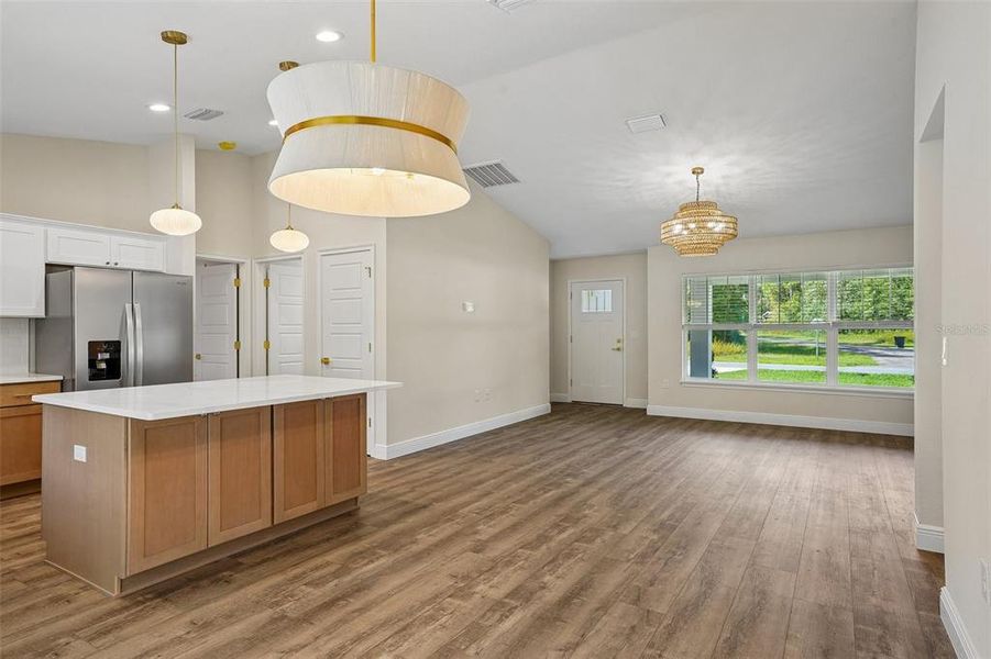 Spacious, unfurnished interior of a new home in , Citrus Springs (Image 19).