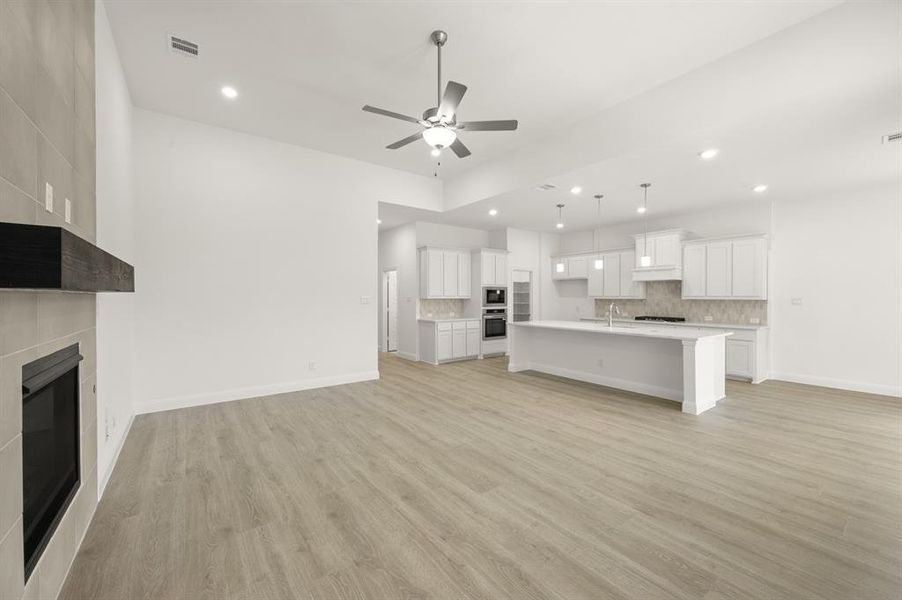 4304 Knight- Living Room-2