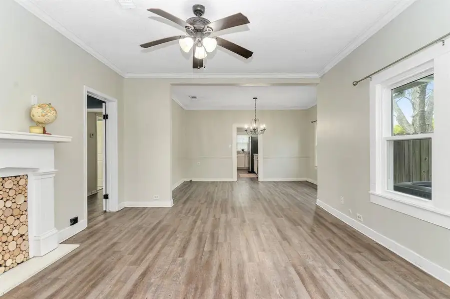 Spacious, unfurnished interior of a new home in , Cleburne (Image 7).
