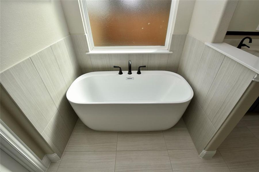 Close-up of interior finishes inside a home in , Prosper (Image 10).