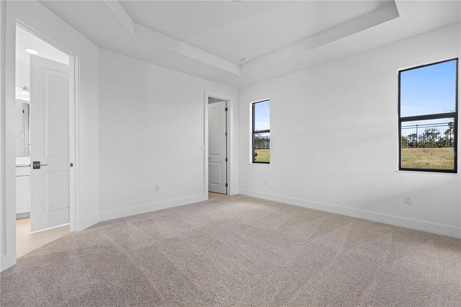 Spacious, unfurnished interior of a new home in Cresswind Lakewood Ranch, Lakewood Ranch (Image 19). Spacious, unfurnished interior of a new home in Cresswind Lakewood Ranch, Lakewood Ranch (Image 19).