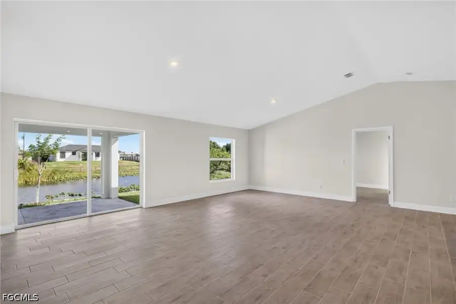 Spacious, unfurnished interior of a new home in Cape Coral, Cape Coral (Image 19). Spacious, unfurnished interior of a new home in Cape Coral, Cape Coral (Image 19).