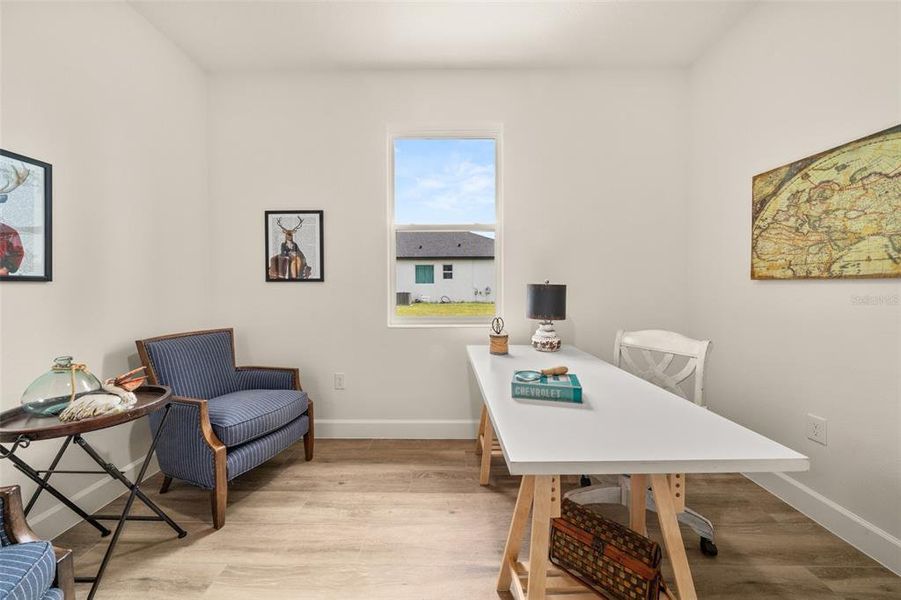Furnished interior view inside a new home in , Sebring (Image 59).