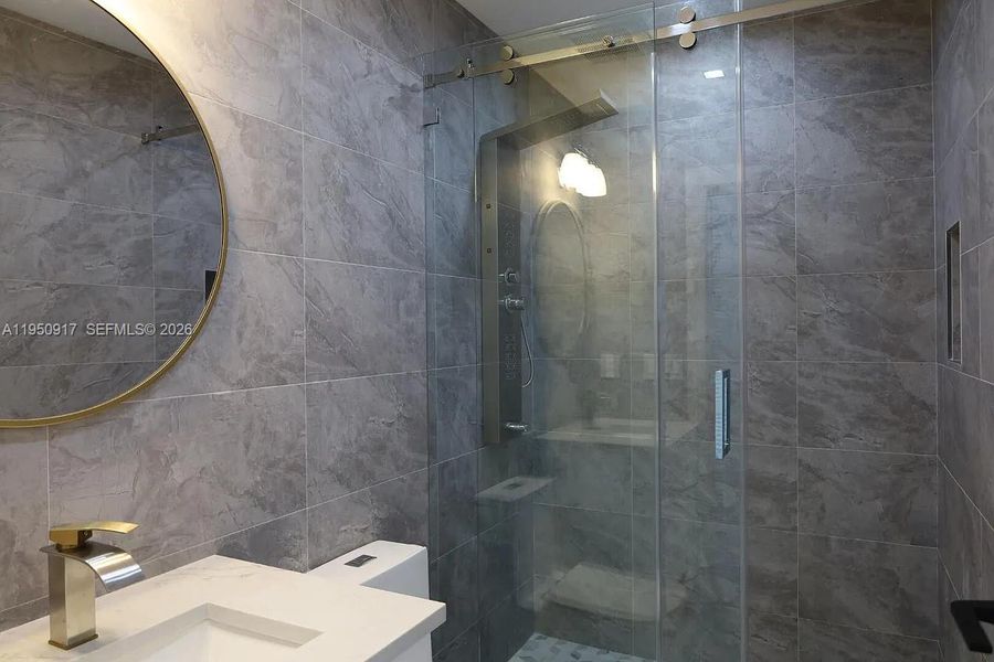 Image 22 of a home in .