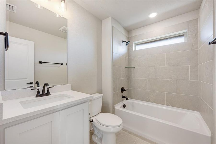 Image 37 of a home in Triple Diamond Ranch.