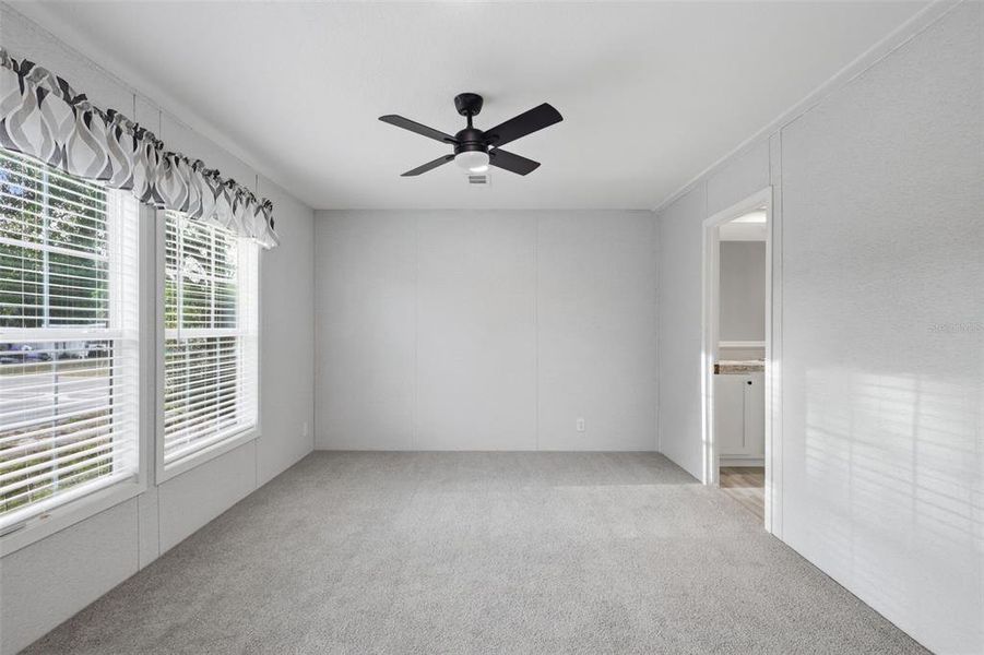 Spacious, unfurnished interior of a new home in , Casselberry (Image 14).