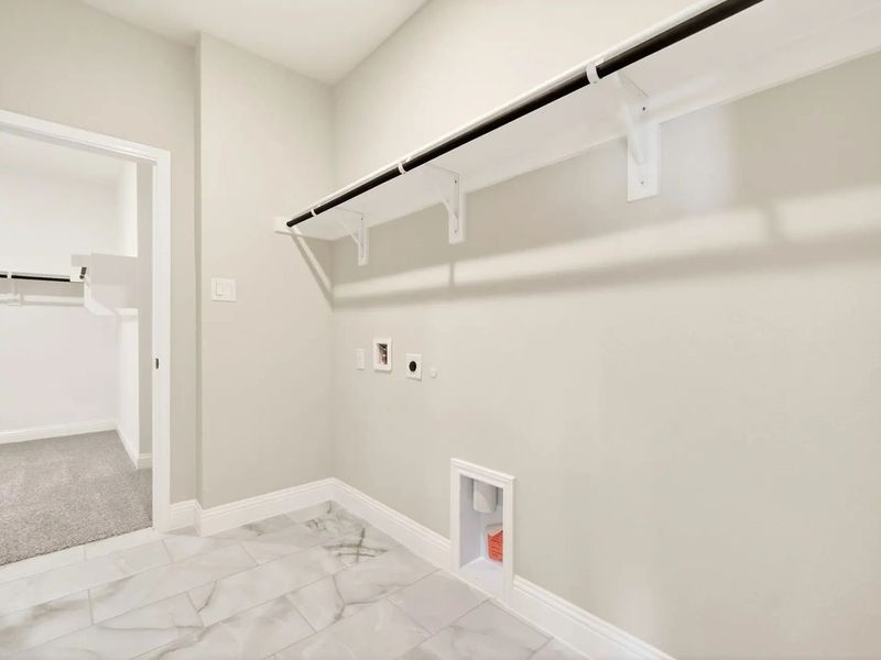 Spacious, unfurnished interior of a new home in Heartland, Heartland (Image 33).