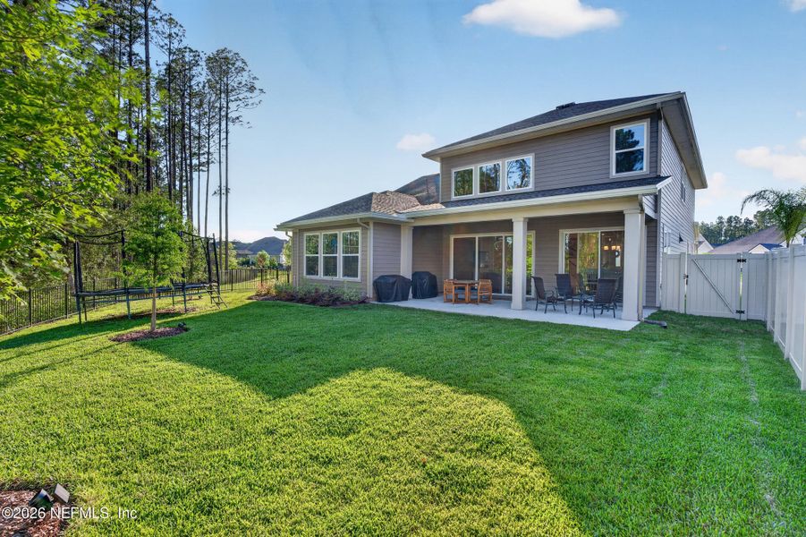Exterior details and patio area of a home in , St. Johns (Image 4).