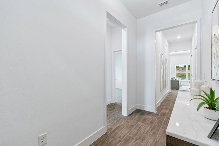 Spacious, unfurnished interior of a new home in Abbey Glen, Dade City (Image 21).