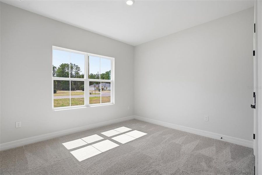Spacious, unfurnished interior of a new home in , Ocala (Image 26).