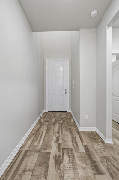 Representative unfurnished interior of a home built from the Arroyo by View Homes in Verdancia, Horizon City (Image 14).