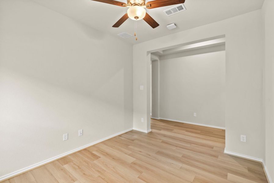 Spacious, unfurnished interior of a new home in Two Step Farm, Montgomery (Image 32). Spacious, unfurnished interior of a new home in Two Step Farm, Montgomery (Image 32).