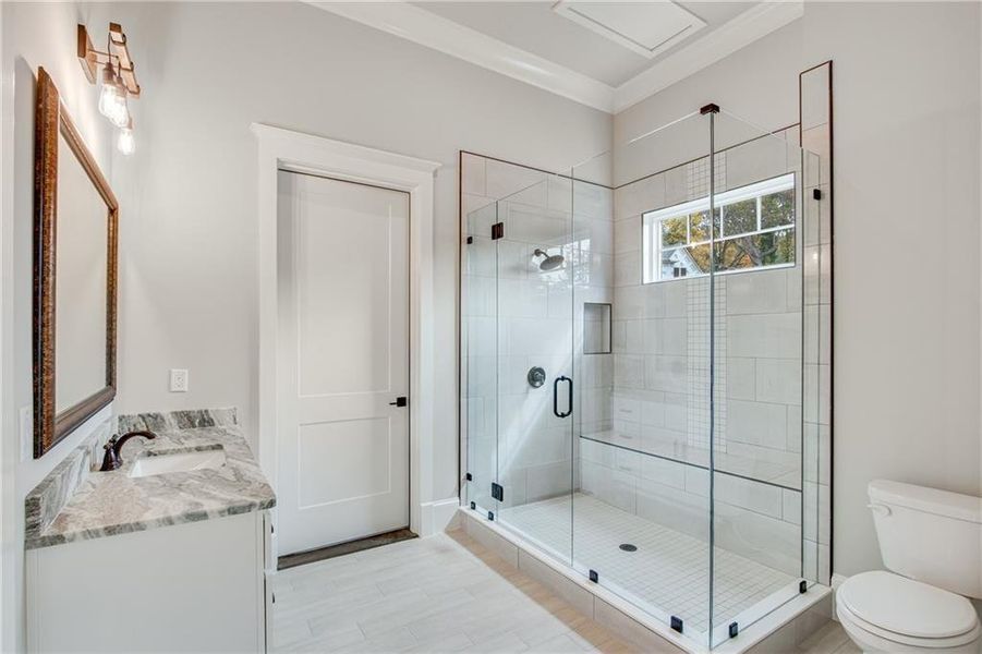 Furnished interior view inside a new home in , Gainesville (Image 37).