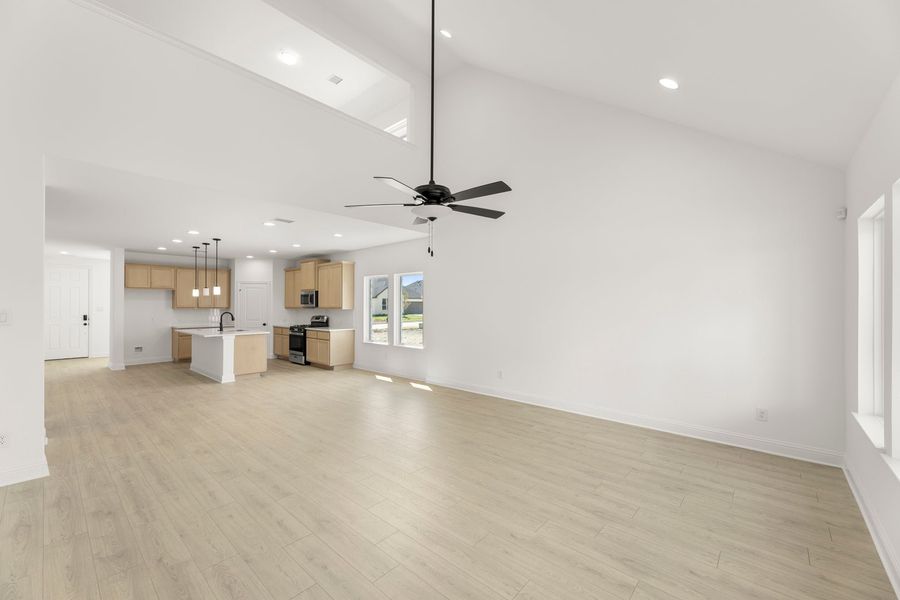Spacious, unfurnished interior of a new home in Walden Pond, Forney (Image 17). Spacious, unfurnished interior of a new home in Walden Pond, Forney (Image 17).